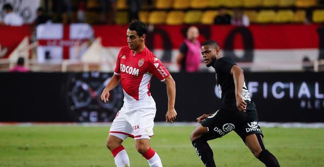 边锋与中锋 边锋与中锋