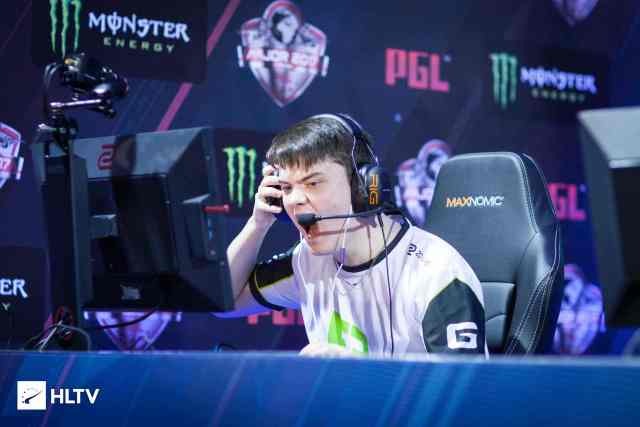 东契奇与约 东契奇与约