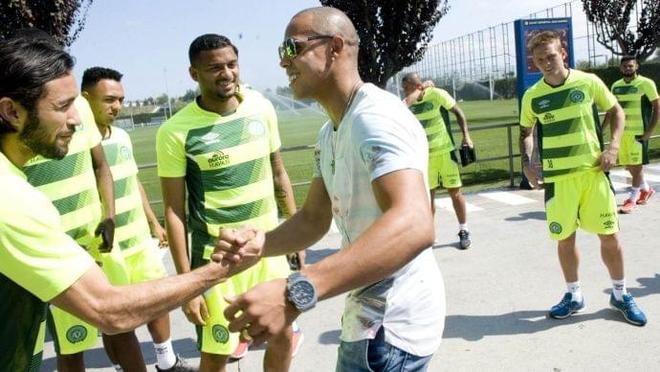 充分发挥朱 充分发挥朱